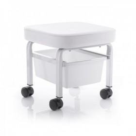 Footrest for pedicure with bath